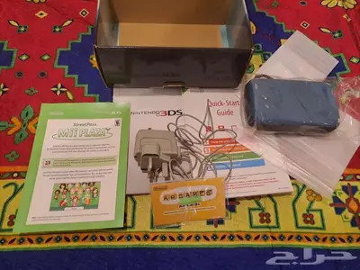 جهاز 3DS الأصلي ازرق مع كامل أغراضه مستعمل للبيع 4