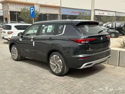 ميتسوبيشي اوتلاندر نص فل 2025 عازل حراري مجانا 3