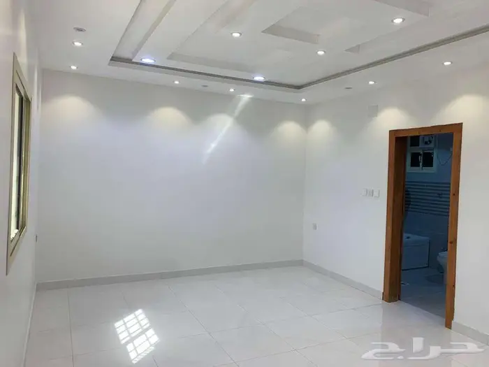 شقق علوية للبيع ابها حي مدينة سلطان _ المحالة 22