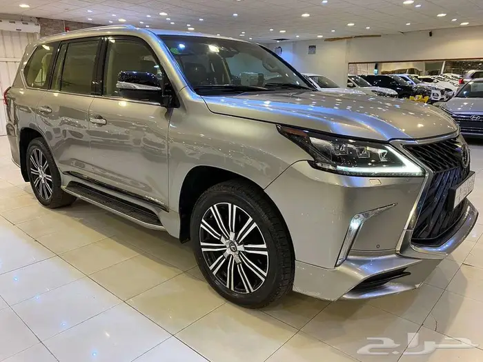 لكزس LX 2018 بنزين ( البيع بدون اللوحة ) 2