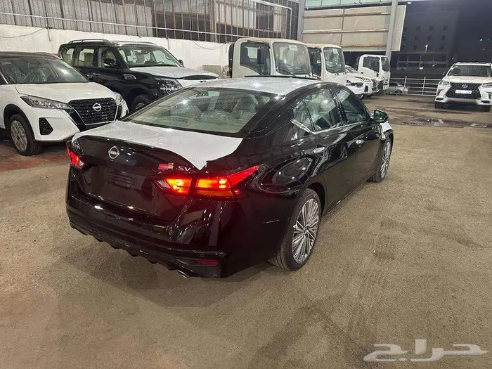 نيسان التيما sv 2025 9