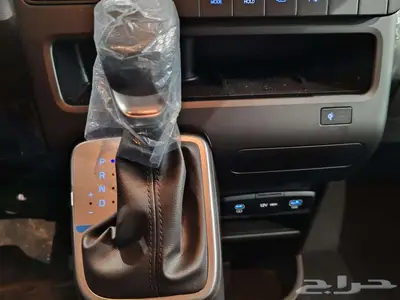 هيونداي ستاريا 2025 18