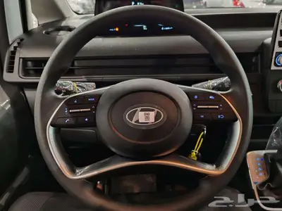 هيونداي ستاريا 2025 12