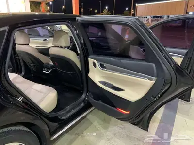 هونداي ازيرا 2020 بصمه شاشه قياده ذاتيه مستورد.. 8