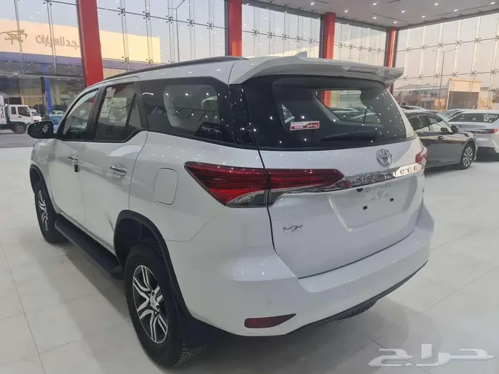 فورشنر 6 سلندر VX1 بتزين موديل 2025 8