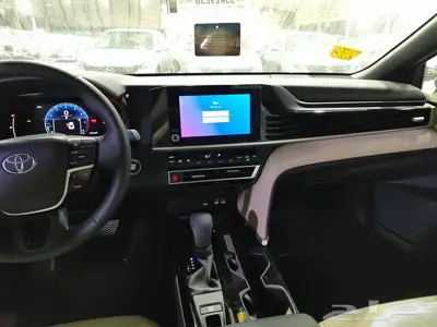 كامري 2.5 بنزين LE نص فل سعودي كاش واقساط 2025 9