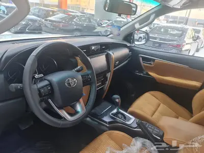 فورشنر 6 سلندر VX1 بتزين موديل 2025 28