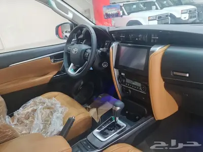 فورشنر 6 سلندر VX1 بتزين موديل 2025 16