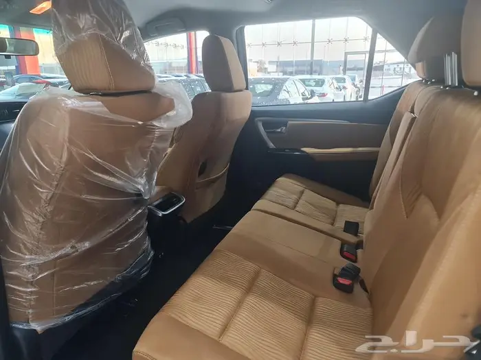فورشنر 6 سلندر VX1 بتزين موديل 2025 21