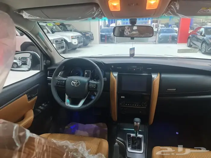 فورشنر 6 سلندر VX1 بتزين موديل 2025 26