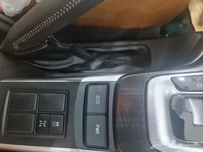 فورشنر 6 سلندر VX1 بتزين موديل 2025 3