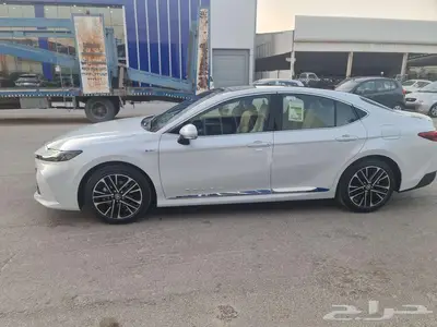 تويوتا كامري LEهايبرد موديل 2025 4