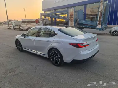 تويوتا كامري LEهايبرد موديل 2025 2