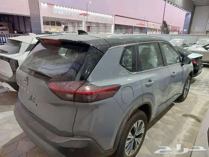 نيسان اكس تريل SV 2025 قير اوتماتيك بنزين 20