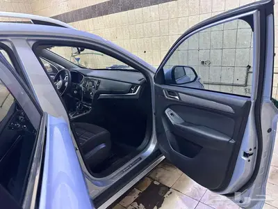 ام جي RX5 موديل2022 2