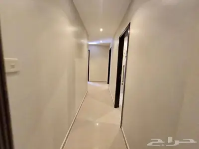 شقق للبيع بحي هجر 5 غرف 9