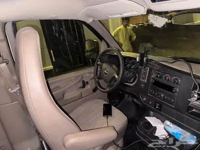 Gmc savana جي ام سي سافانا 2012 مع رافعة 2