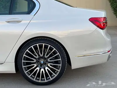بي إم دبليو 750LI أبيض 2016 فل ماشي 25 ألف بحالة ممتازة جدا 48