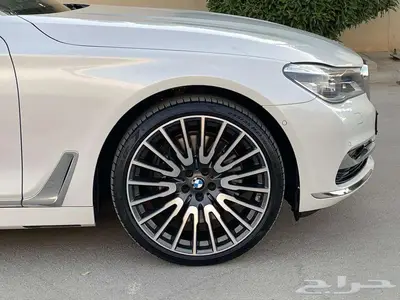بي إم دبليو 750LI أبيض 2016 فل ماشي 25 ألف بحالة ممتازة جدا 17