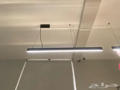 جلسة ارضية (خشبية) وطاوله وكرسي للبيع 2