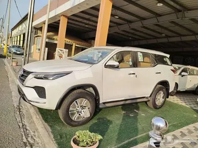 فورشنر GX2 بنزين دبل 4 سلندر 2025 ابيض 2