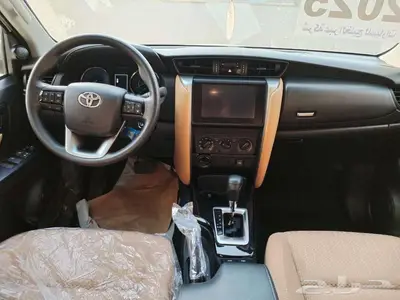 فورشنر GX2 بنزين دبل 4 سلندر 2025 ابيض 8