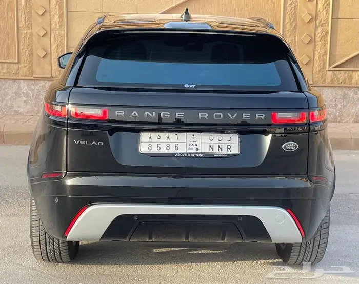 رنج روفر 2023 اسود 3