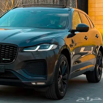 F-pace ( بلاك أديشن ) بحالة الوكالة 16