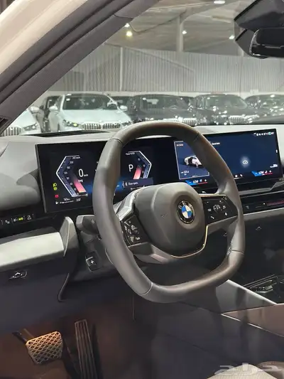 بي ام دبليو 520i 2024 . رصد الفخامة 17
