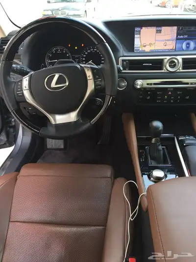 للبيع لكززس gs350 موديل 2013 7