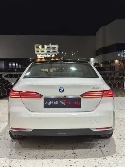 بي ام دبليو 520i 2024 . رصد الفخامة 10