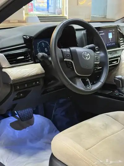 كامري 25 LE هايبرد 16