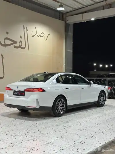 بي ام دبليو 520i 2024 . رصد الفخامة 12