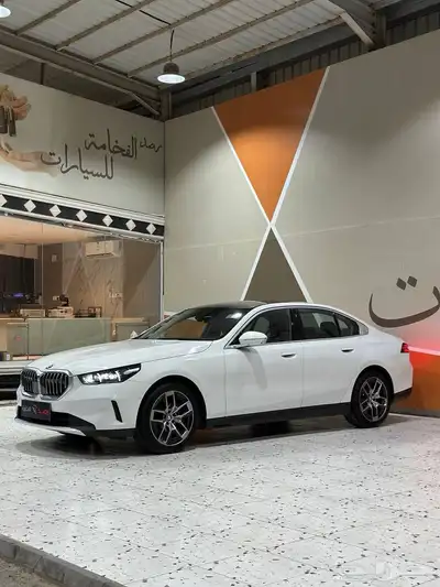 بي ام دبليو 520i 2024 . رصد الفخامة 6
