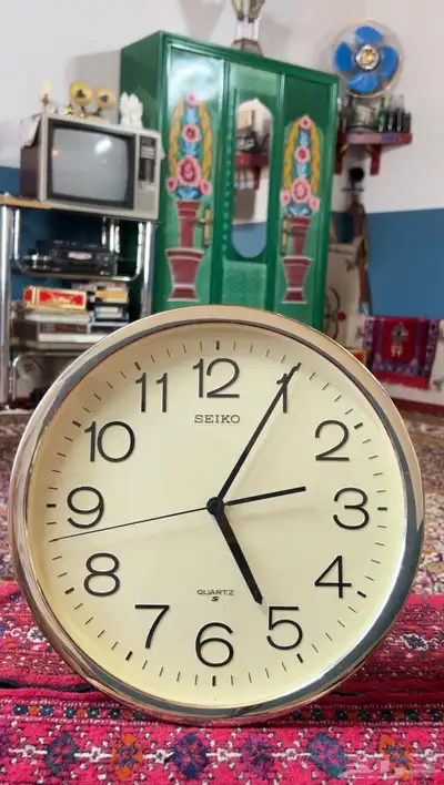 ساعة سيكو جدارية 0