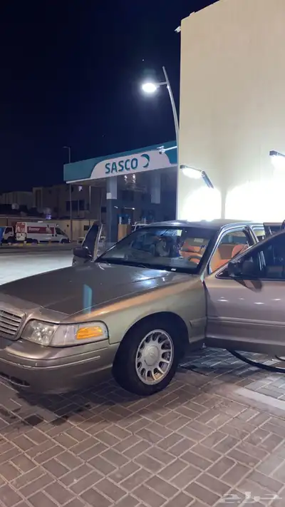 فورد فكتوريا 2002 0