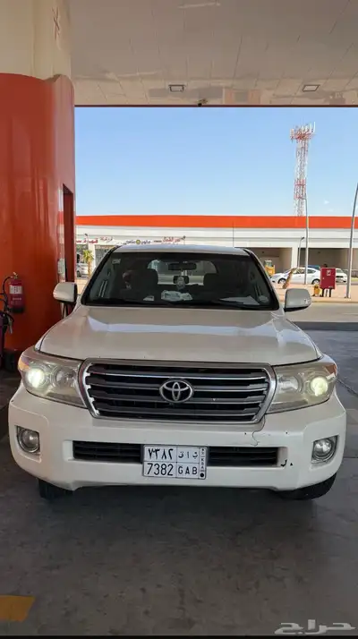 تويوتا لاندكروزر 2010 3