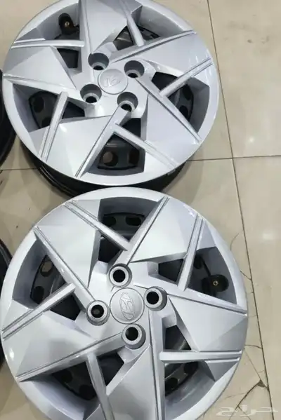طقم طاسات هيونداي اكسنت اصلي وكاله طيس 5