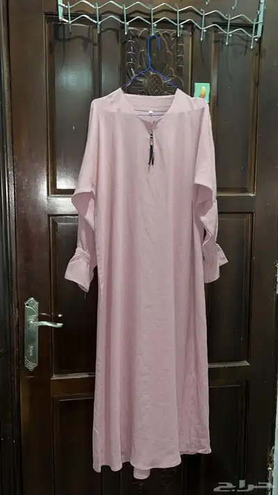 السلام عليكم اعرض لكم عبايات 3
