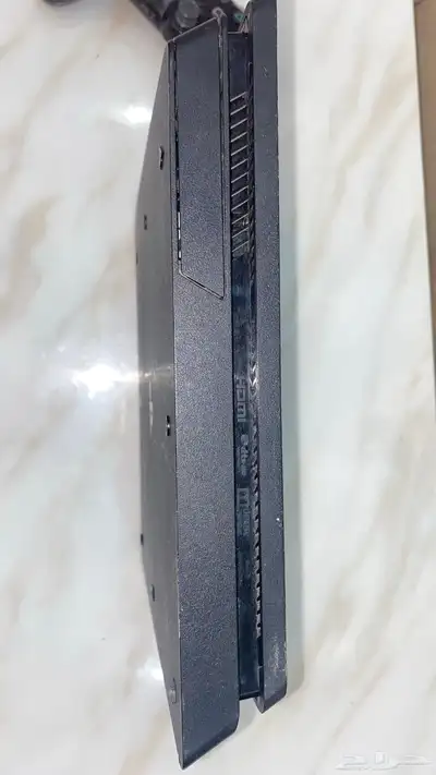 سوني4معا يده و اسلاكه 1