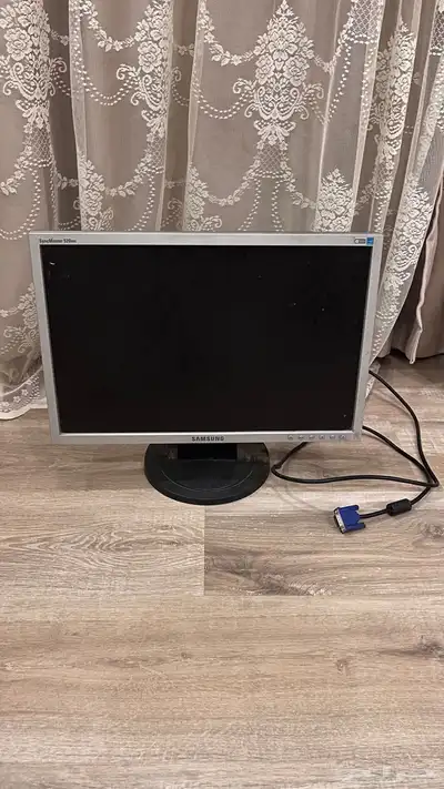 شاشة تفلزيون 0