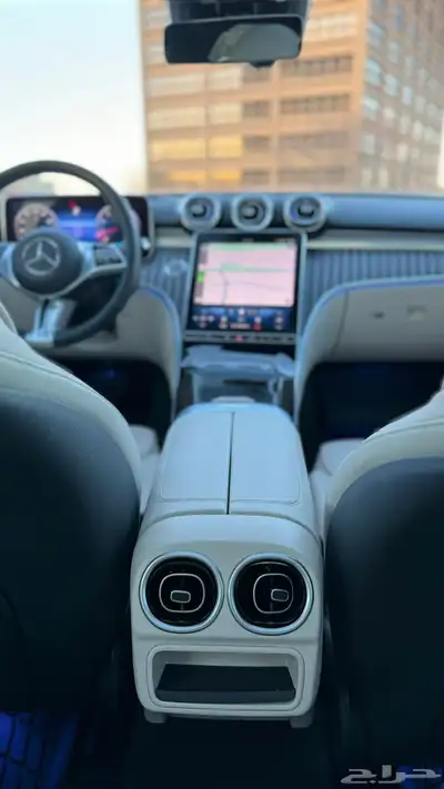 مرسيدس C300 فل كامل مخزنة وشبه زيرو 21