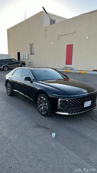 ازيرا بريميوم 2024 0