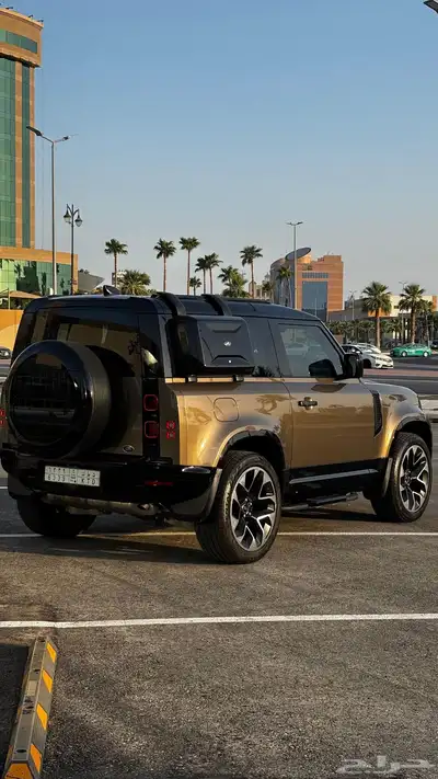 ديفندر 90 مالك اول V6 3
