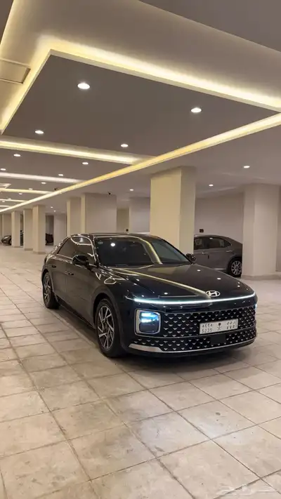 ازيرا 2024 ( بنزين ) فل اوبشن شبه اصفار 3