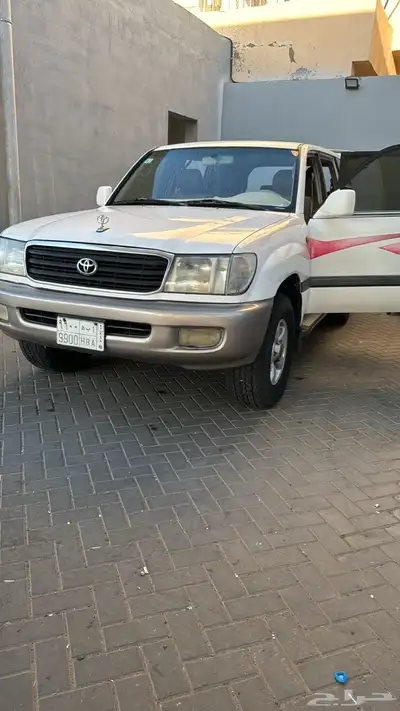 جيب تويوتا صالون موديل 99 4
