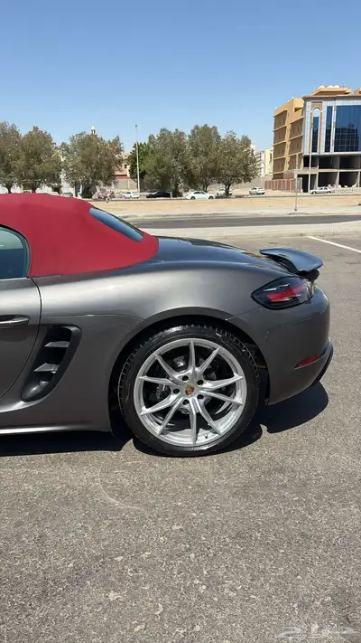 Porsche BOXSTER 718 2024 8
