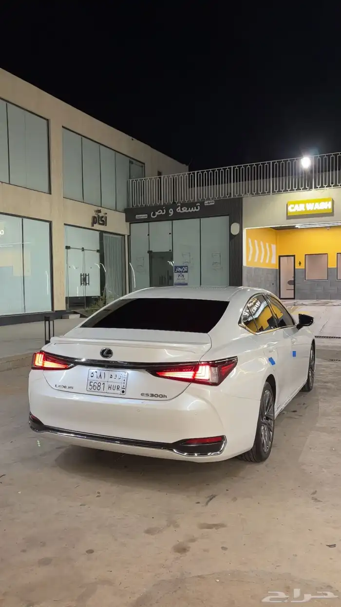 لكزس es300h هايبرد 2020 8