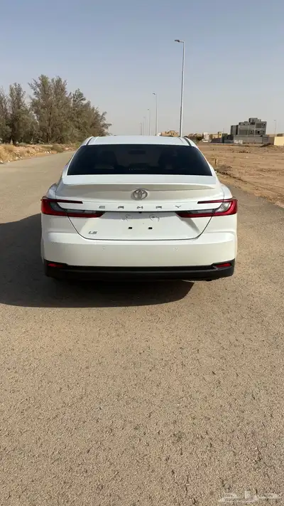 للبيع كامري 2025 فل كامل نظيفه 4