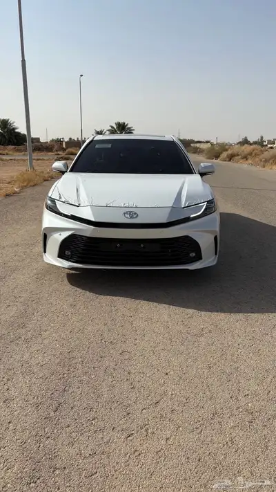 للبيع كامري 2025 فل كامل نظيفه 1